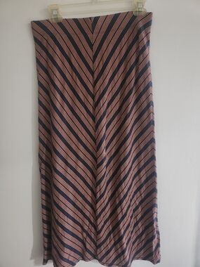 Source Unknown Navy and Pink Striped Maxi Skirt